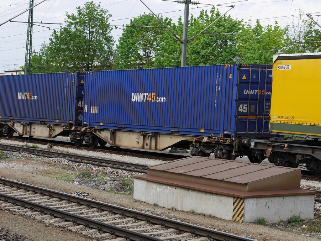P3890057