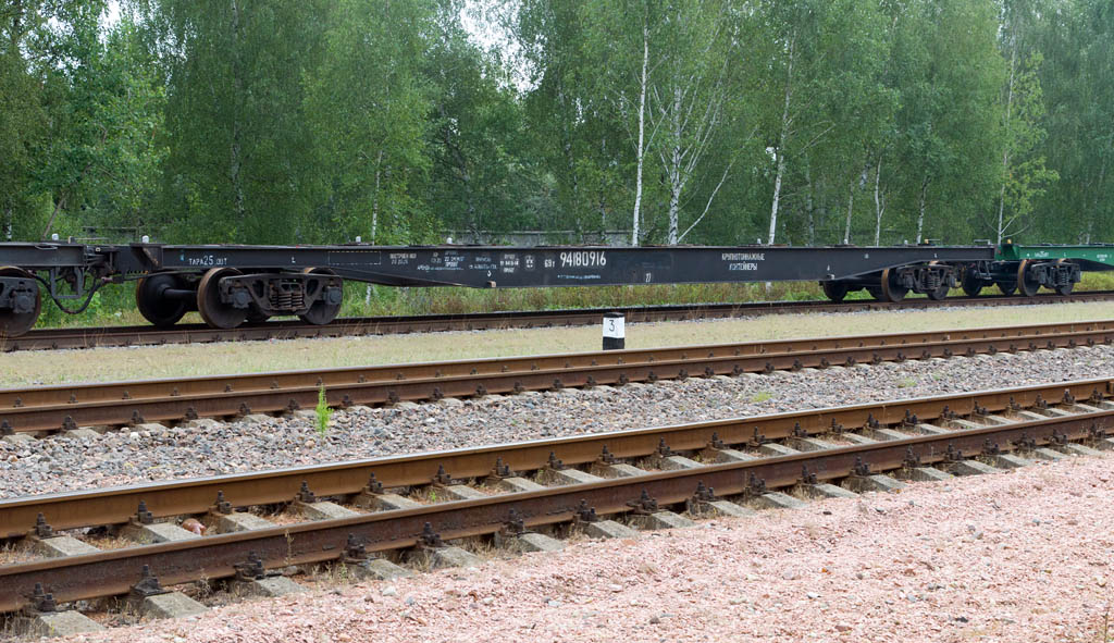 Железнодорожный вагон платформа. 23-469-07 Платформа фитинговая. Фитинговая платформа (для перевозки контейнеров) 13-7024. Вагон платформа. Вагон фитинговая платформа.